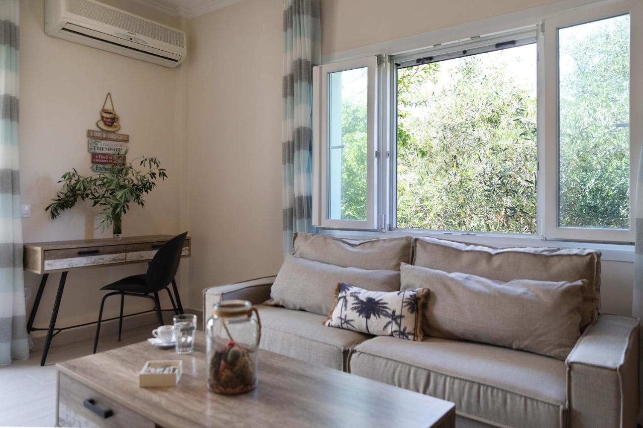 אצ'ארבי North Corfu Accommodation 1 מראה חיצוני תמונה