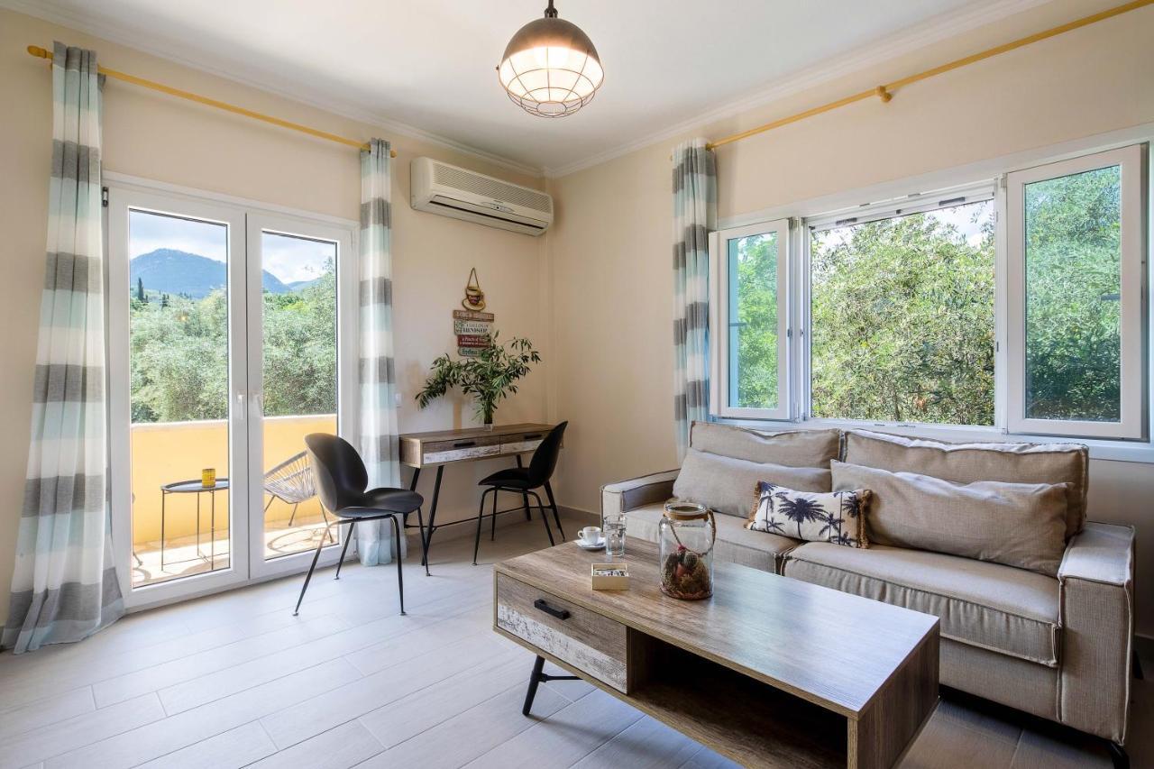אצ'ארבי North Corfu Accommodation 1 מראה חיצוני תמונה