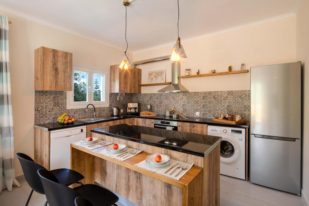 אצ'ארבי North Corfu Accommodation 1 מראה חיצוני תמונה