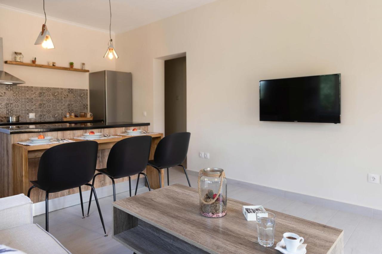 אצ'ארבי North Corfu Accommodation 1 מראה חיצוני תמונה